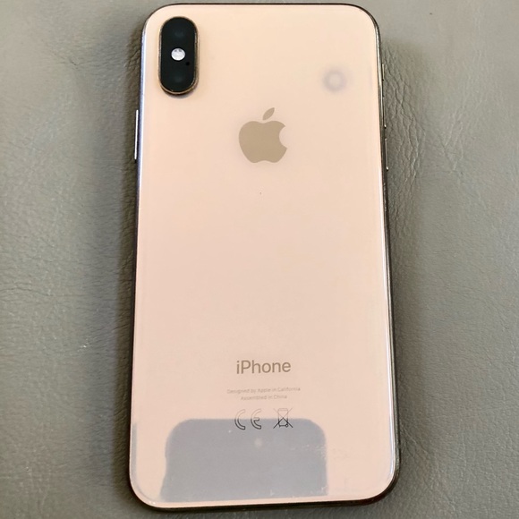 🚫SOLD ~ iPhone XS ~ 256GB ~ UNLOCKED🚫 - Picture 3 of 6